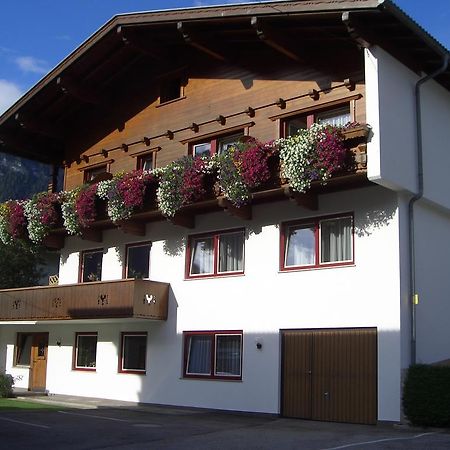 Gaestehaus Geisler Hotel Hippach Bagian luar foto