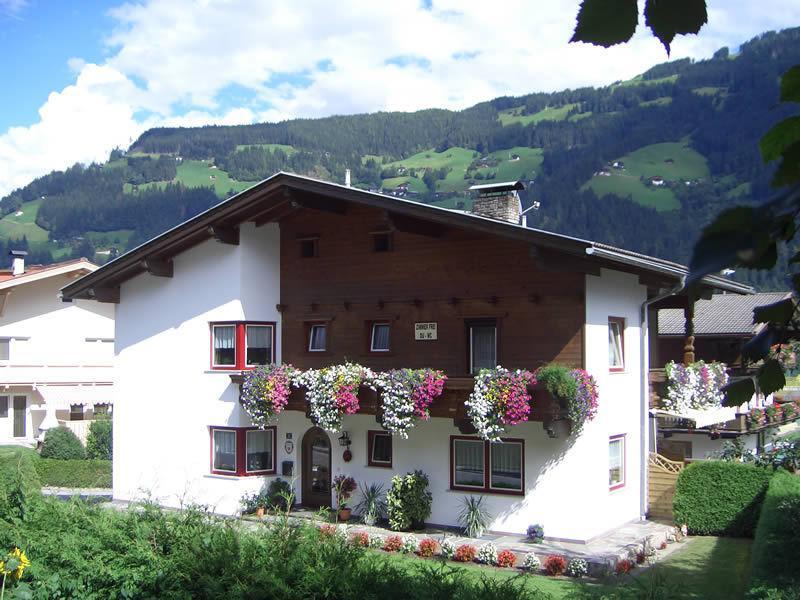 Gaestehaus Geisler Hotel Hippach Bagian luar foto